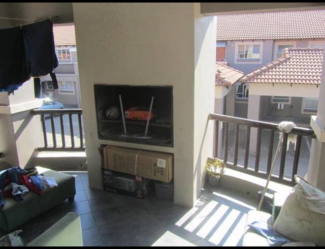 2 BEDROOM APARTMENT FOR SALE IN VAN DYK PARK